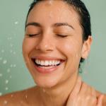 7 Gründe, warum es im Winter besser ist, mit kaltem Wasser zu duschen